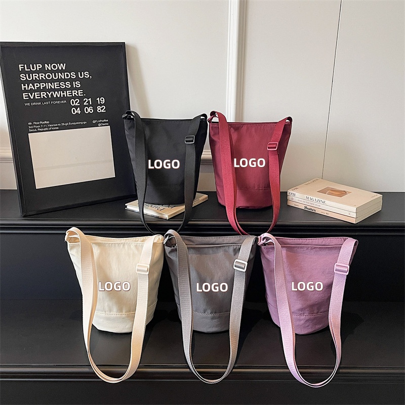 Interior Design Logo - กระเป๋าถือแบบมีหูหิ้วพร้อมโลโก้/ดีไซน์ตามสั่ง สายสะพายไหล่ปรับได้ กระเป๋าไนลอนสะพายข้างขนาดเล็ก กระเป๋าลำลองสำหรับใช้ในชีวิตประจำวัน ทำงาน ช้อปปิ้ง