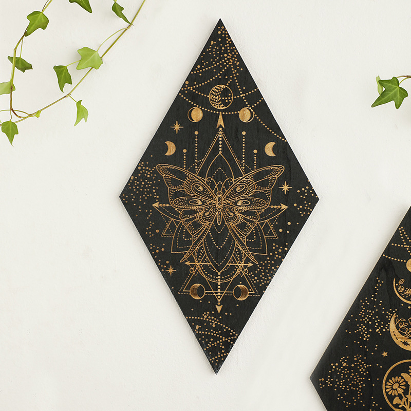 ชั้นวางของติดผนังรูปสามเหลี่ยม - Geometric Shelf Triangle บทวิจารณ์และราคา